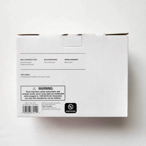 Room Essentials Indoor/Outdoor String Lights 100 Count Plug-In Incandescent Bulb - Picture 3 of 4